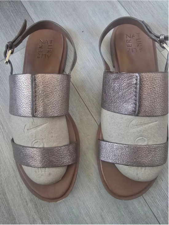Naturalizer Shoes - Women's Naturalizer Bronze Metallic Sandals Size 9